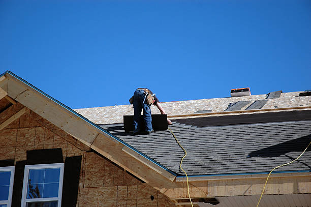 Best Roof Gutter Cleaning  in Garfield, NJ
